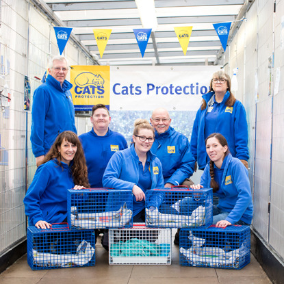 Bulwell Cat Watch team with humane cat traps